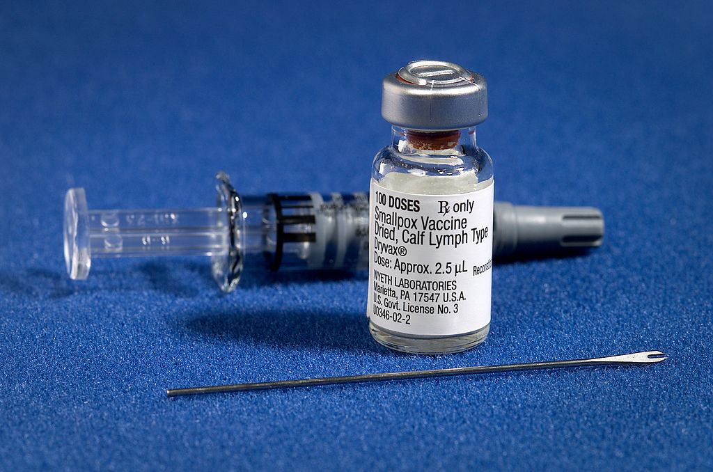 علماء إسرائيليون كبار يروجون للحملة المضادة للقاحات! 