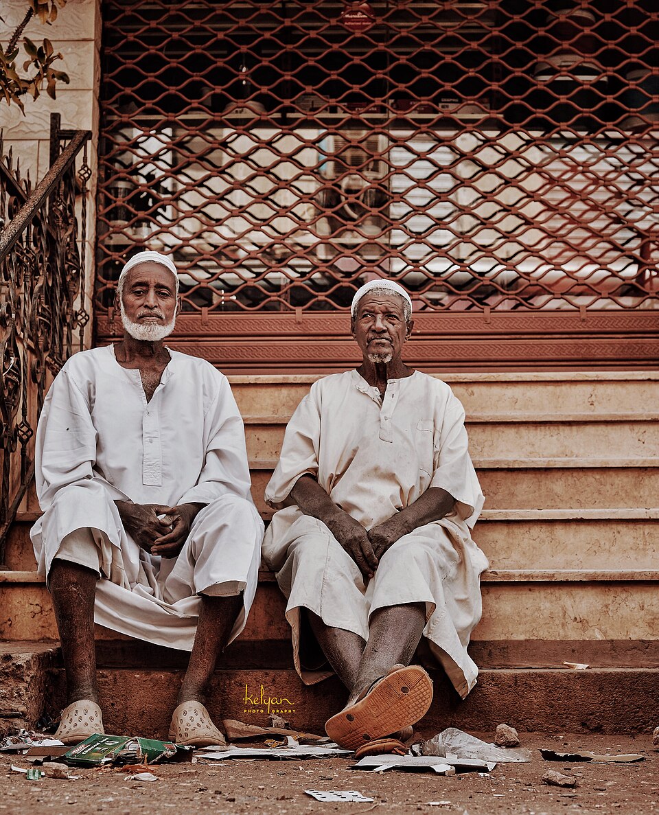 أصدقاء اصدقاء